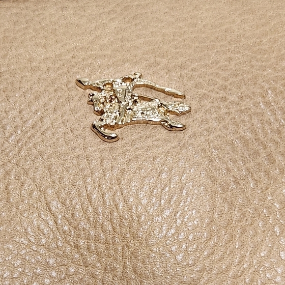 Burberry Tan Neutral Leather with interior Burberry Novacheck Pattern - Picture 4 of 14